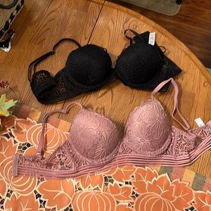 2 lace bras Demi cup 34 B